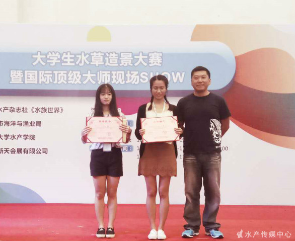 C:\Users\Administrator\Desktop\4_meitu_2.jpg C:\Users\Administrator\Desktop\4_meitu_2.jpg