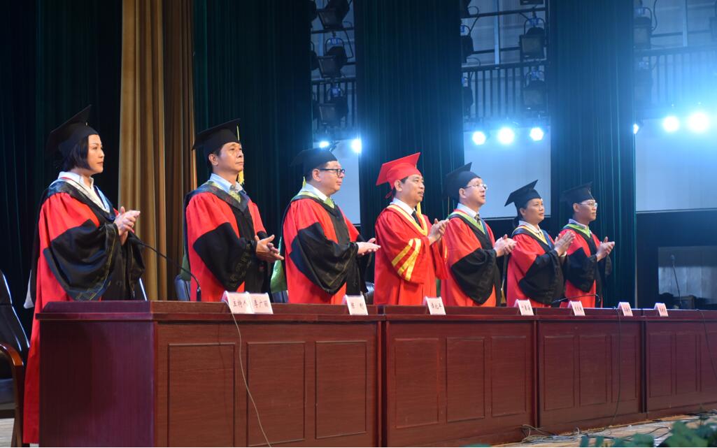 E:\广东海洋大学\毕业典礼\新闻报道\2018届毕业典礼(水产学院)\毕业典礼照片\3.jpg E:\广东海洋大学\毕业典礼\新闻报道\2018届毕业典礼(水产学院)\毕业典礼照片\3.jpg